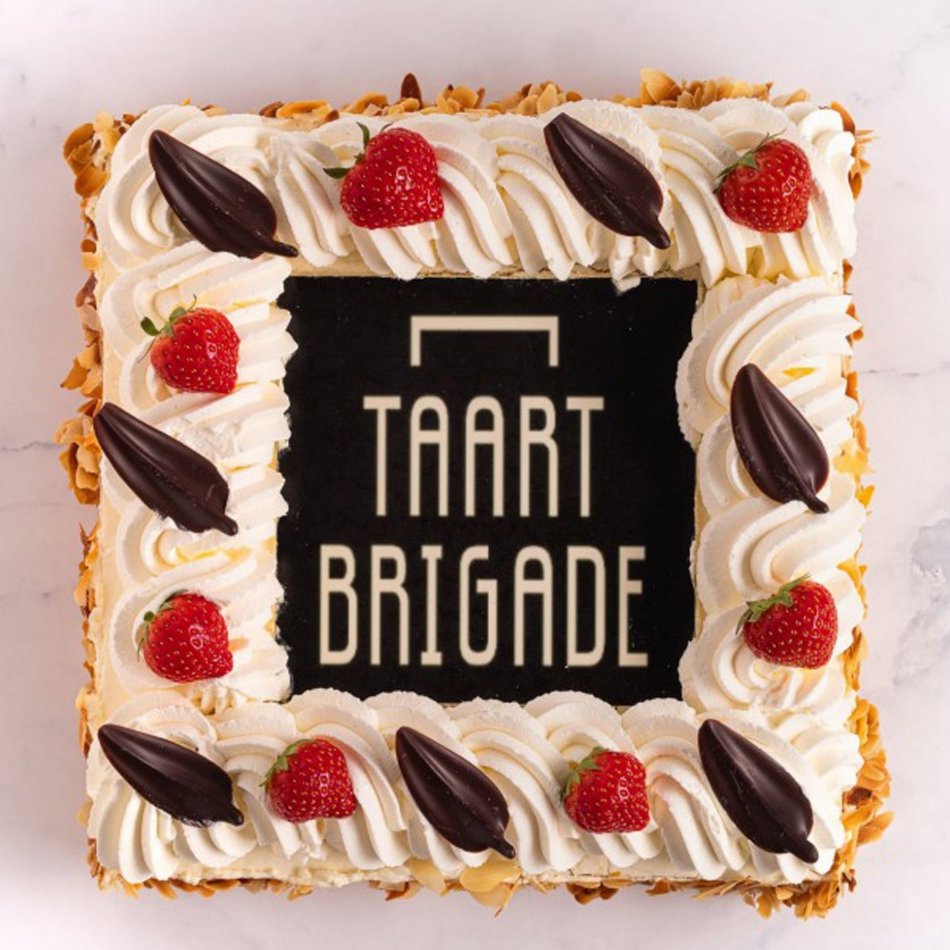 Luxe slagroomtaart 16 personen